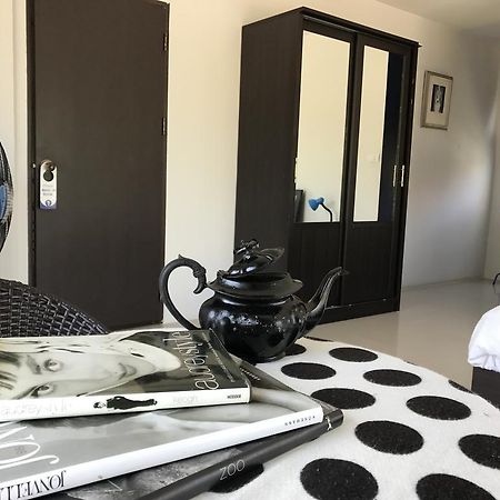 But Different Phuket Boutique Hotel Nai Harn Exteriör bild