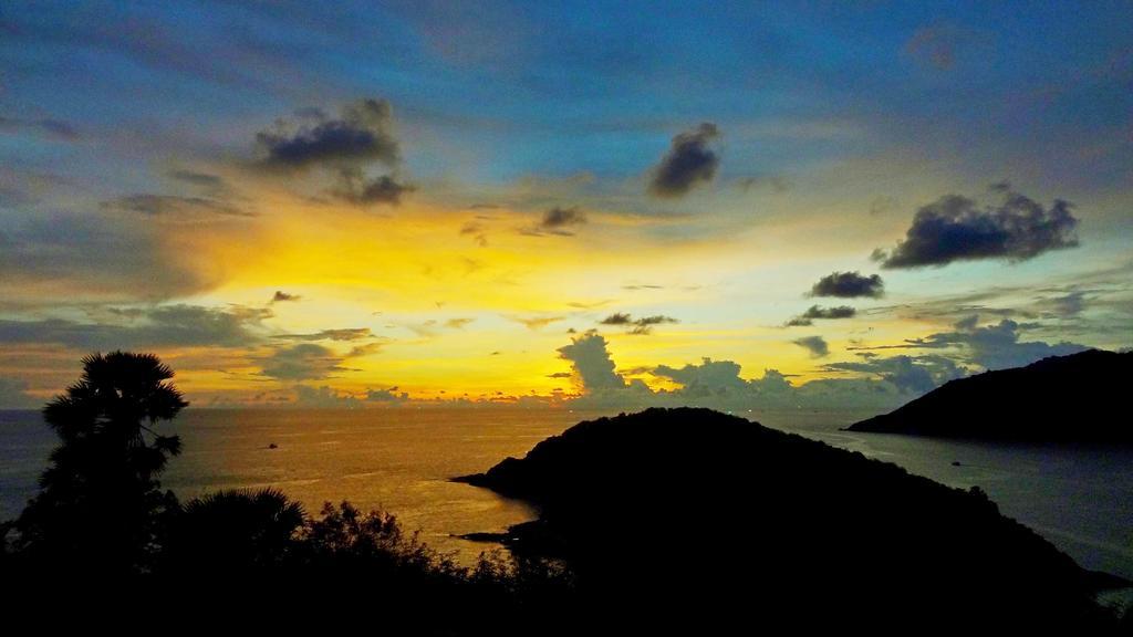 But Different Phuket Boutique Hotel Nai Harn Exteriör bild