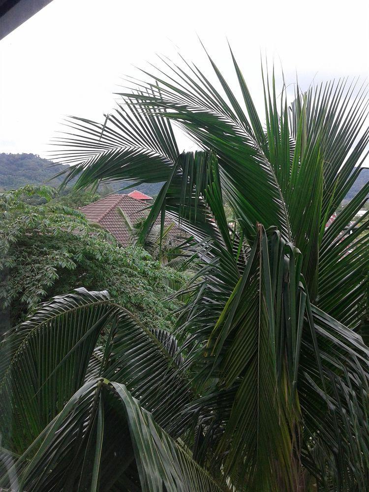 But Different Phuket Boutique Hotel Nai Harn Exteriör bild