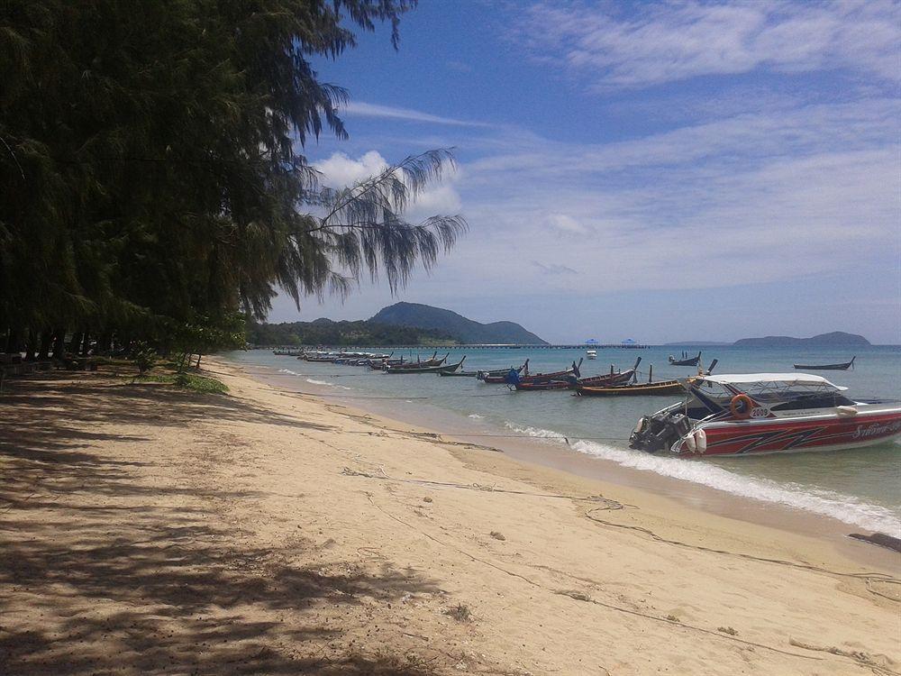 But Different Phuket Boutique Hotel Nai Harn Exteriör bild