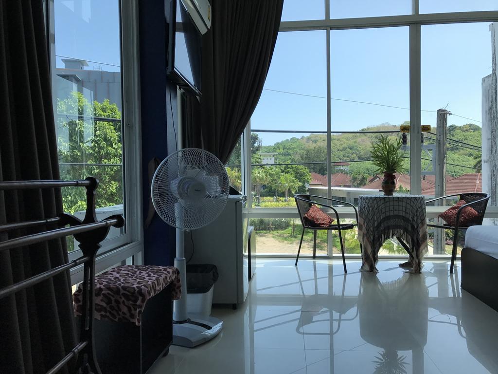 But Different Phuket Boutique Hotel Nai Harn Exteriör bild