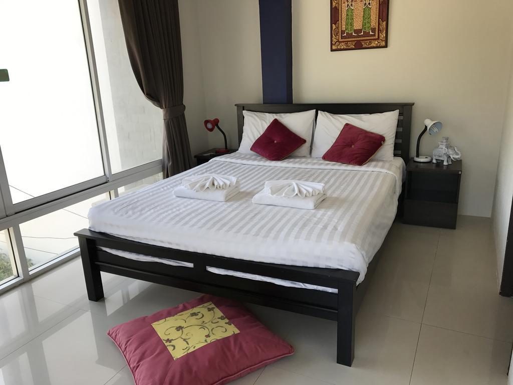 But Different Phuket Boutique Hotel Nai Harn Exteriör bild