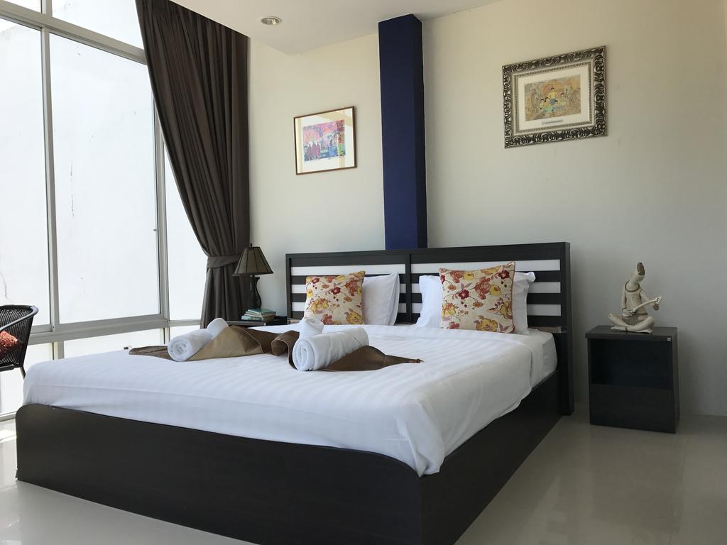 But Different Phuket Boutique Hotel Nai Harn Exteriör bild