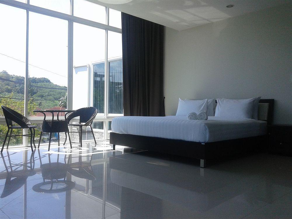 But Different Phuket Boutique Hotel Nai Harn Exteriör bild