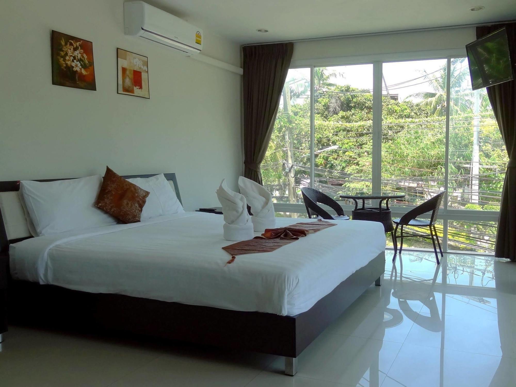 But Different Phuket Boutique Hotel Nai Harn Exteriör bild